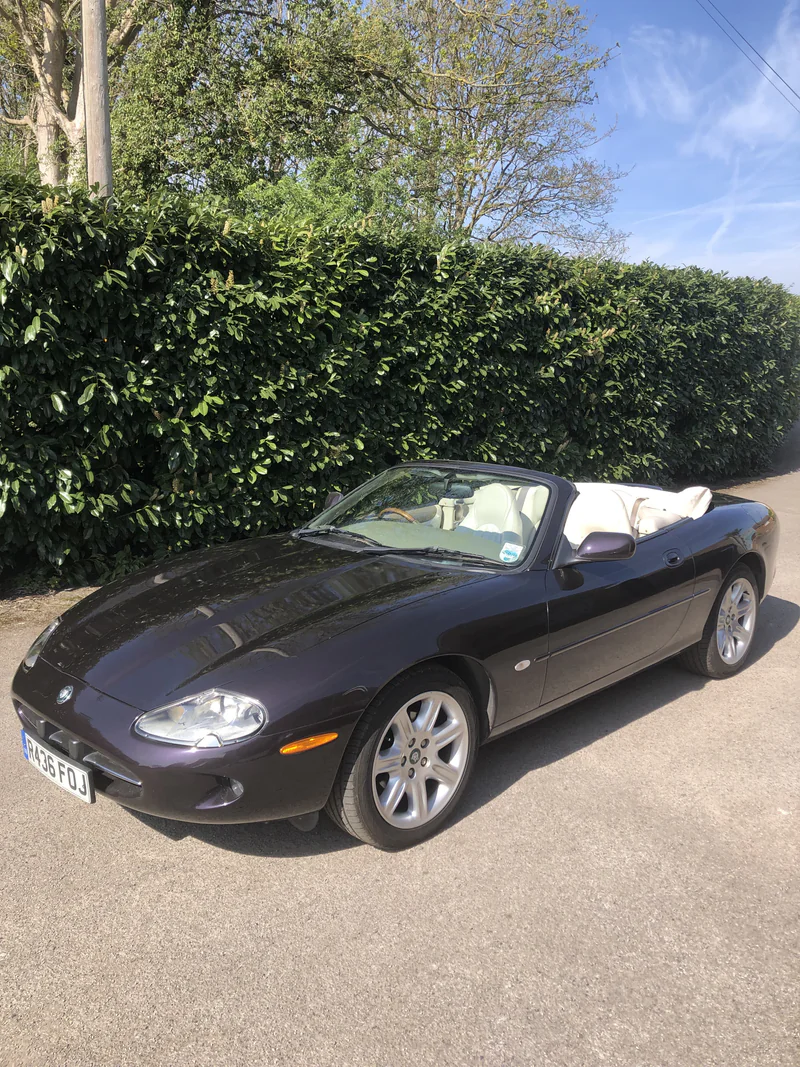 1997 Jaguar Xk8 Convertible in Chertsey 2