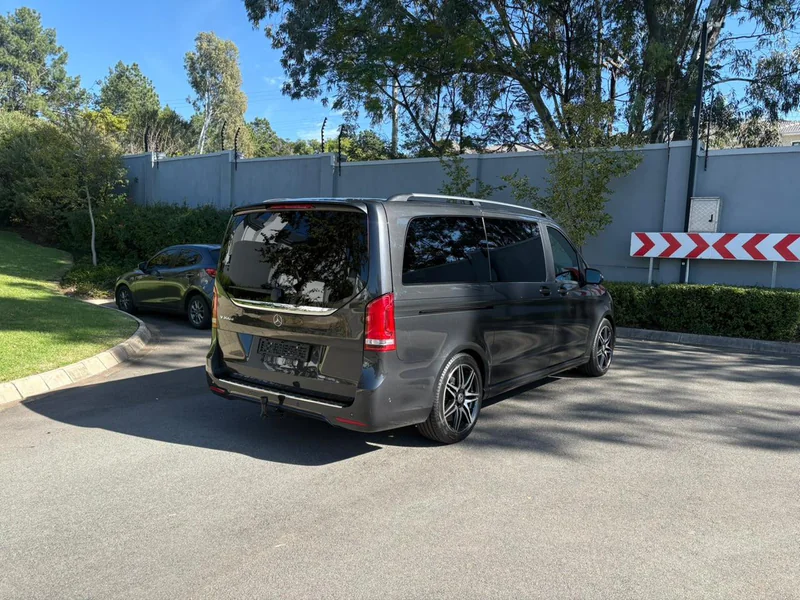 2023 Mercedes-Benz V300 D Exclusive in Johannesburg 3