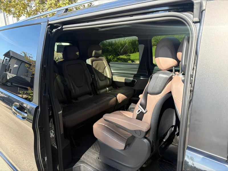 2023 Mercedes-Benz V300 D Exclusive in Johannesburg 7