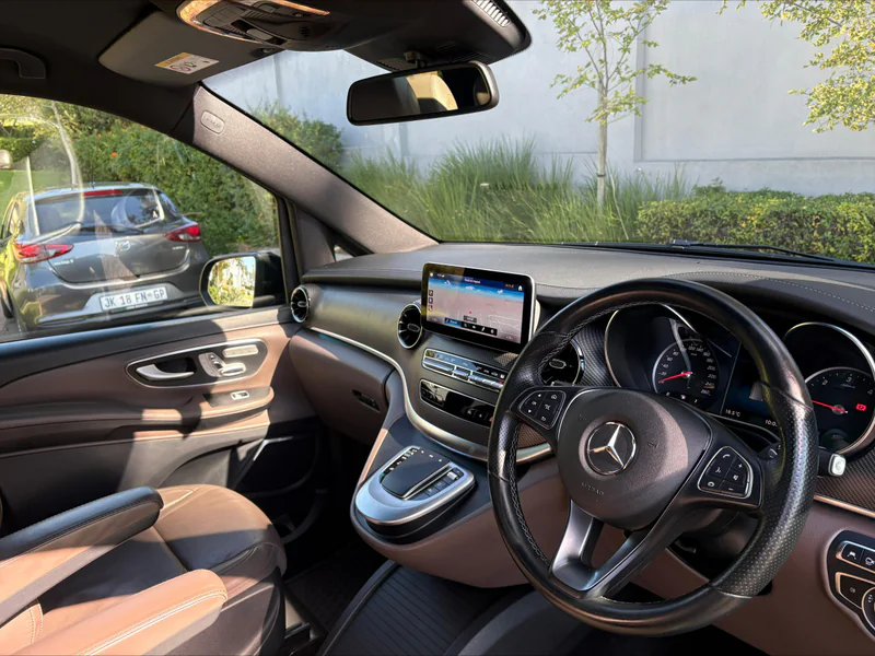 2023 Mercedes-Benz V300 D Exclusive in Johannesburg 8