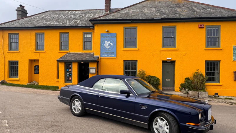 1996 Bentley Azure in London 4