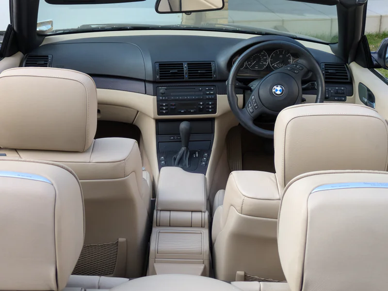 2004 BMW 330 Ci Convertible in Cambridge 9