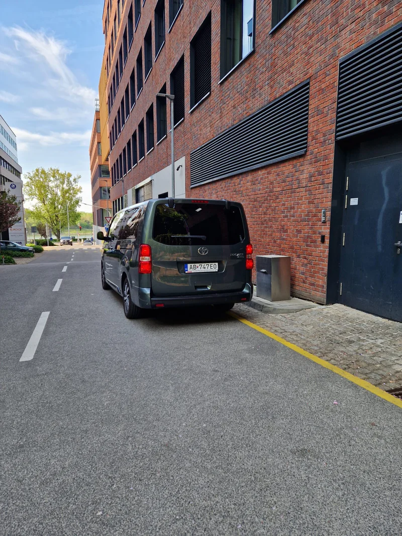 2025 Toyota Proace Verso in Hviezdoslavov 8