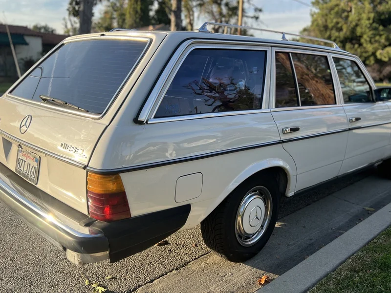 1979 Mercedes-Benz 300TD Base 5