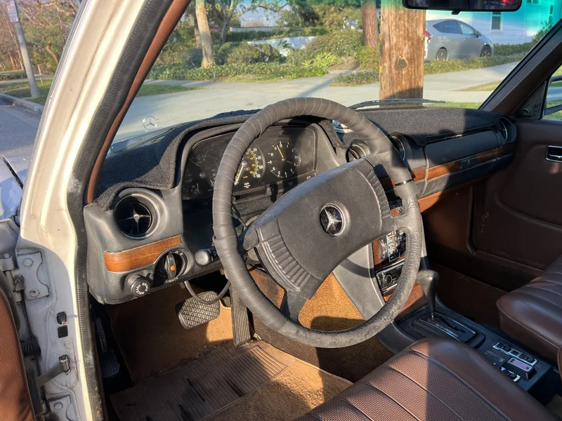 1979 Mercedes-Benz 300TD Base 6