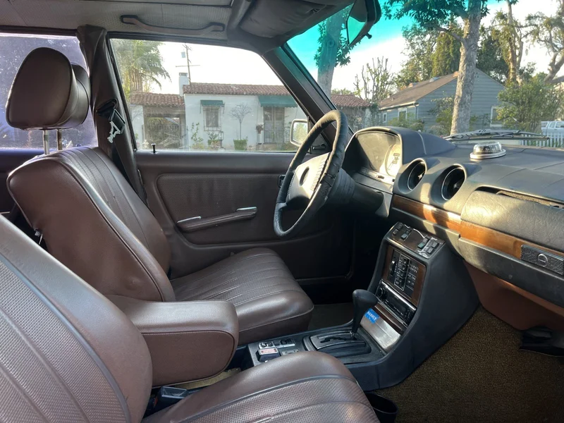 1979 Mercedes-Benz 300TD Base 10
