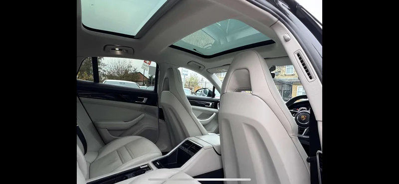 2014 Porsche Panamera in Leyland 6
