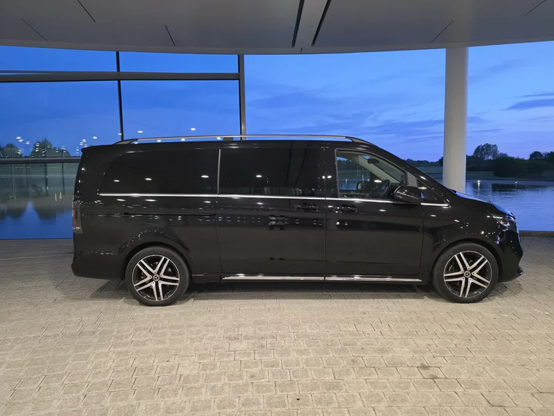 2025 Mercedes-Benz V300 Exclusive