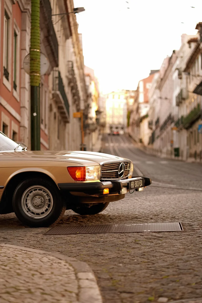 1982 Mercedes-Benz 380 Sl in Lisbon 6