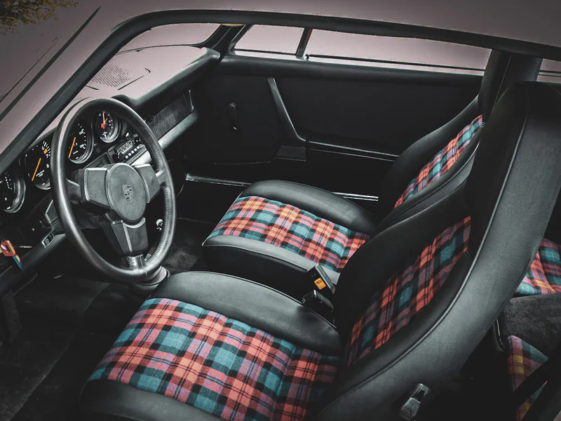 1975 Porsche 911 S in Seregno 4