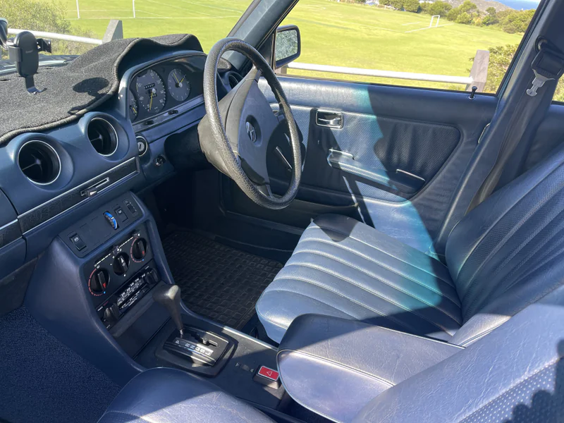 1981 Mercedes-Benz 240D in Brookvale 5