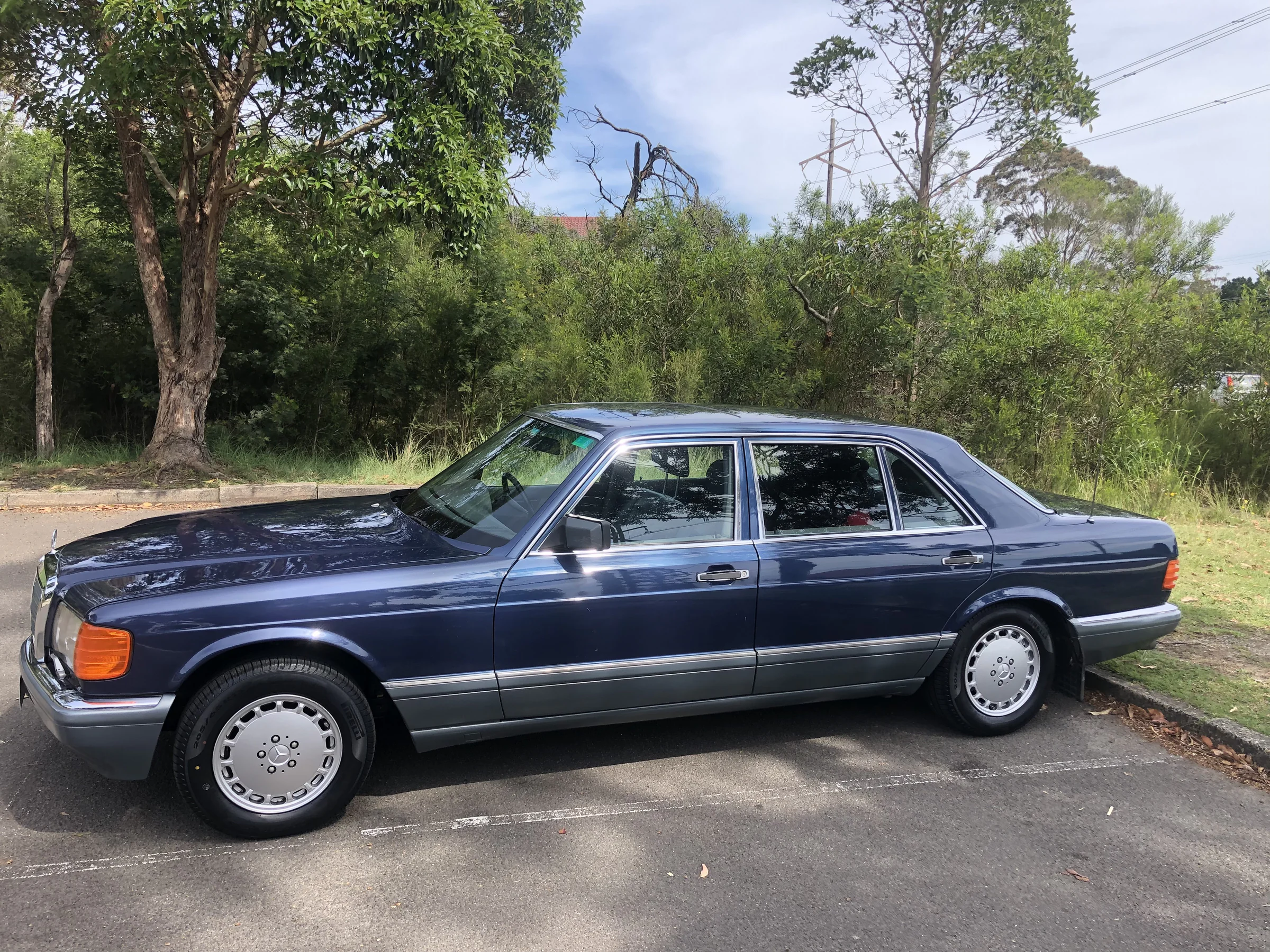 1987 Mercedes-Benz 560SEL