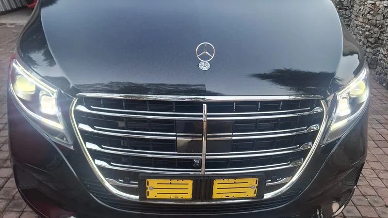 2026 Mercedes-Benz V300d Exclusive in Johannesburg 6