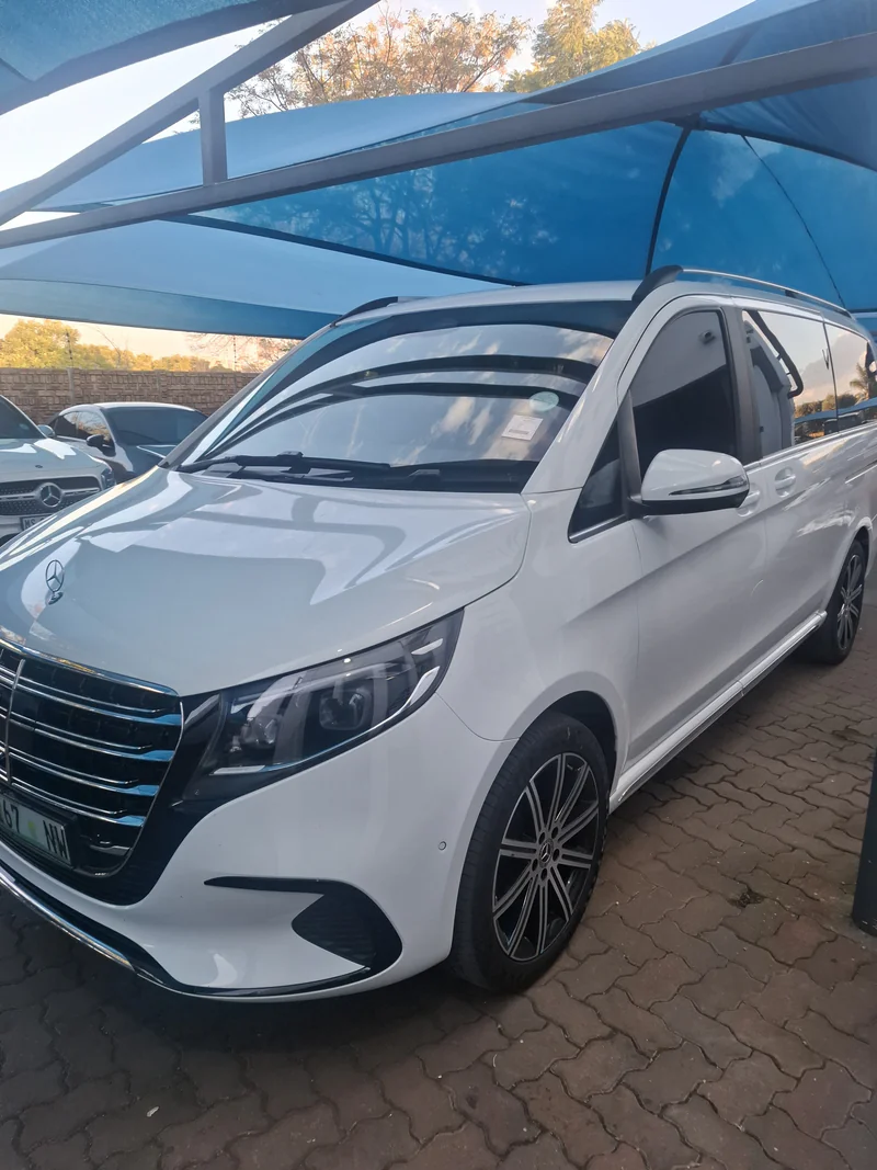 2026 Mercedes-Benz V300d Exclusive in Johannesburg 3