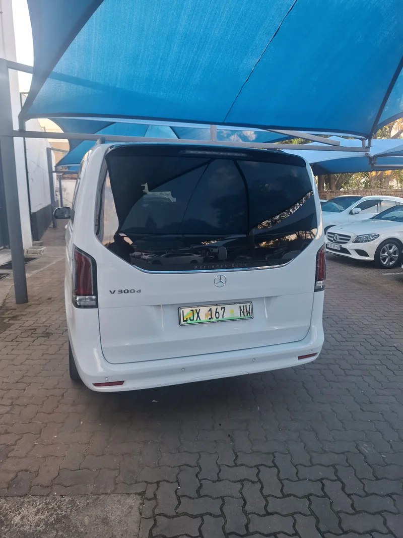 2026 Mercedes-Benz V300d Exclusive in Johannesburg 5