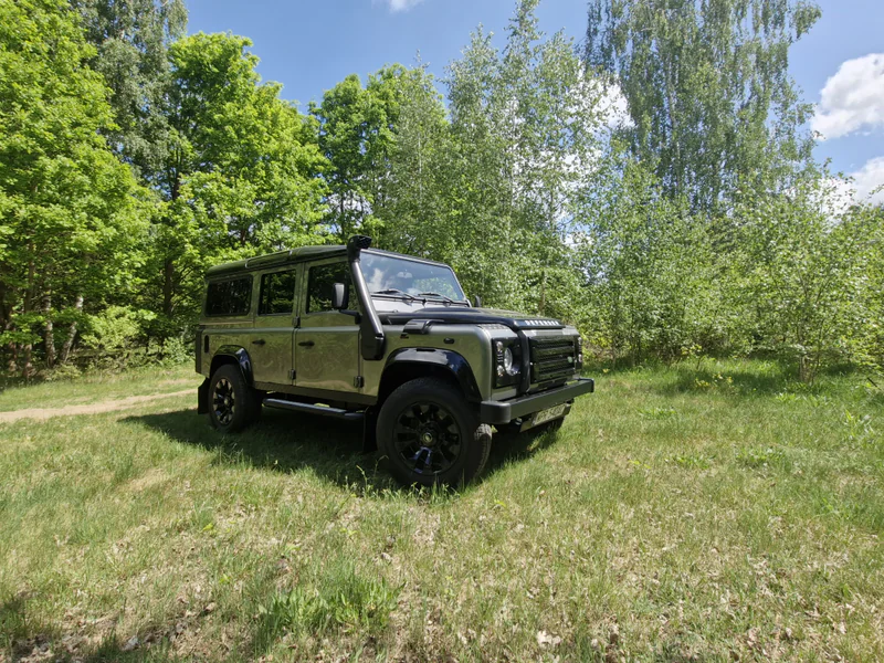 2011 Land Rover Defender 110 Puma in Piastów 2