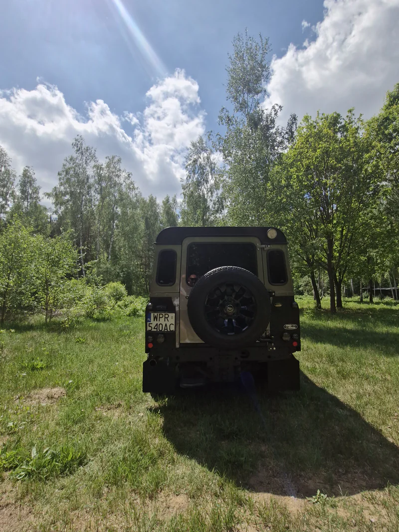 2011 Land Rover Defender 110 Puma in Piastów 4