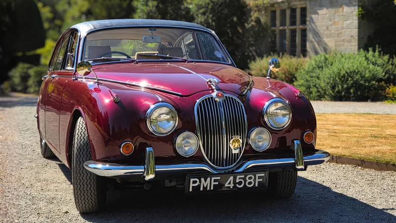 1967 Jaguar Mark II in Market Drayton 5