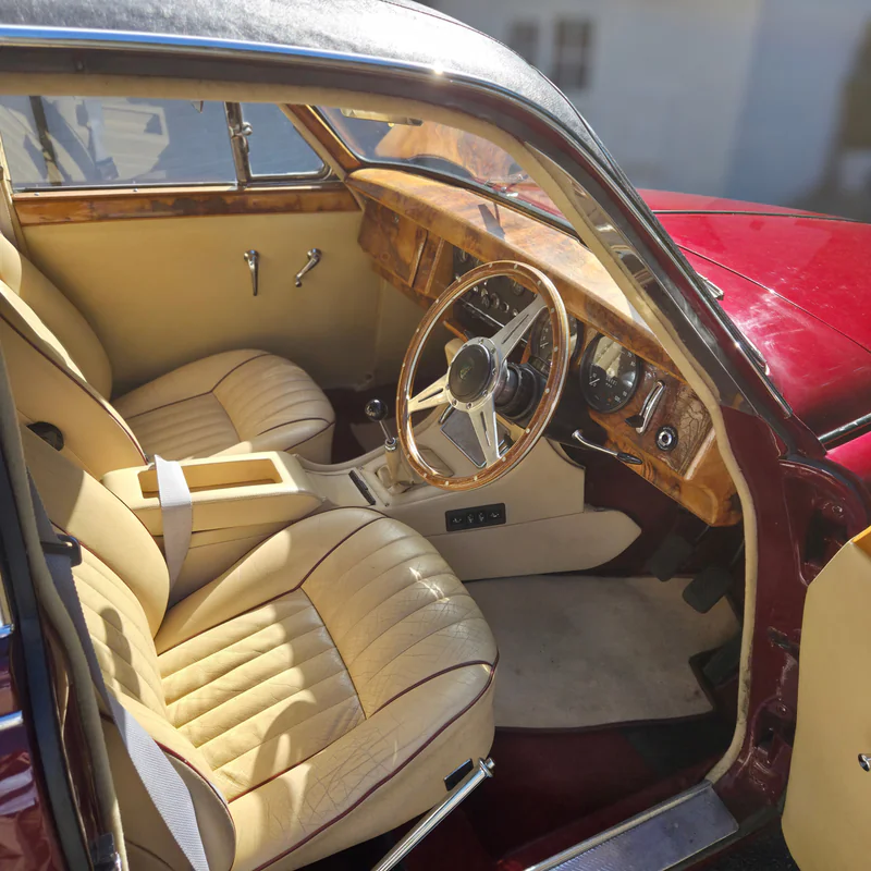 1967 Jaguar Mark II in Market Drayton 4