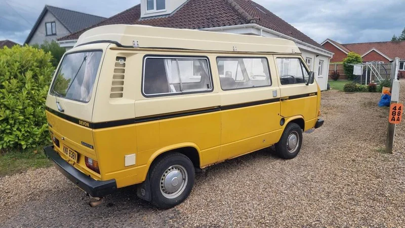 1980 Volkswagen T25 Devon Moonraker in London 8