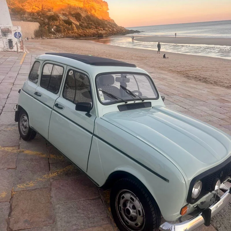1988 Renault 4 in Lisbon 5