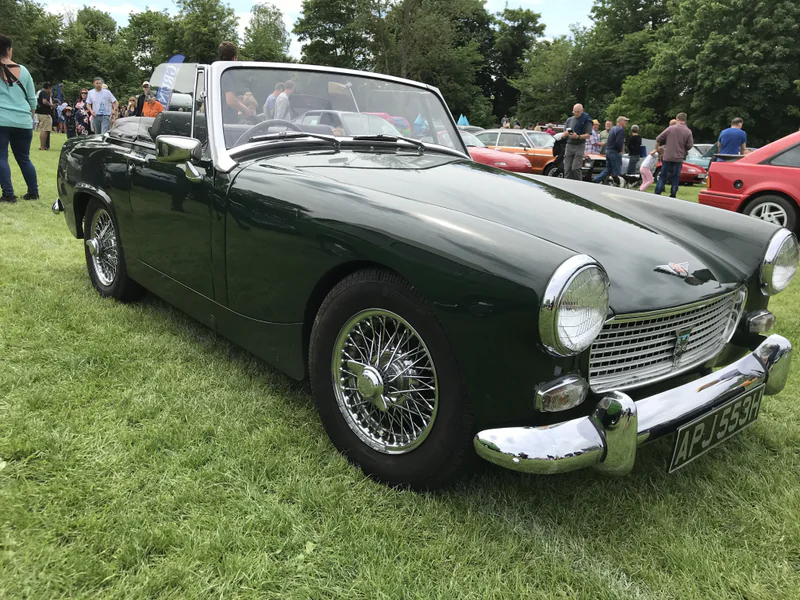 1969 Austin-Healey Mkiii in Lane End 4