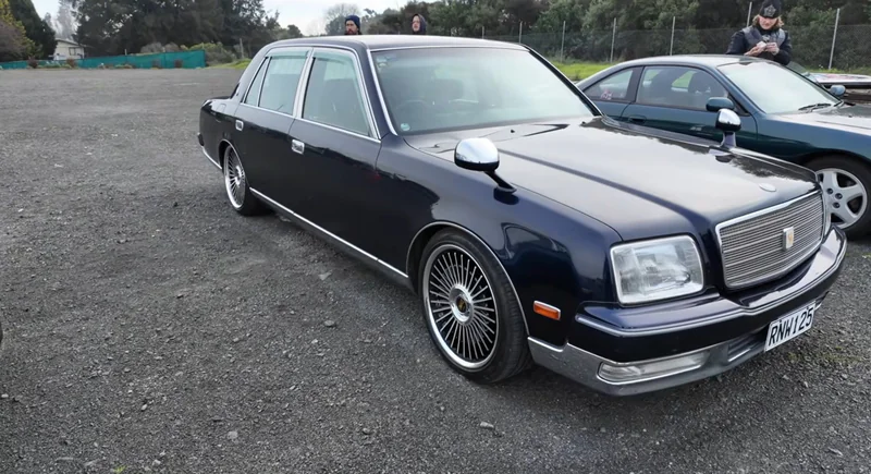 1999 Toyota Century in Thames