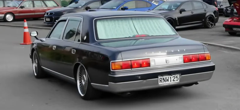 1999 Toyota Century in Thames 2