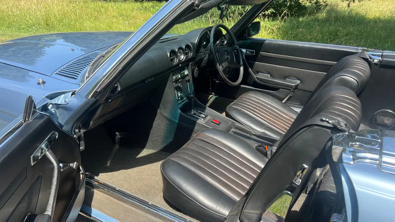 1971 Mercedes-Benz 350SL in London 4