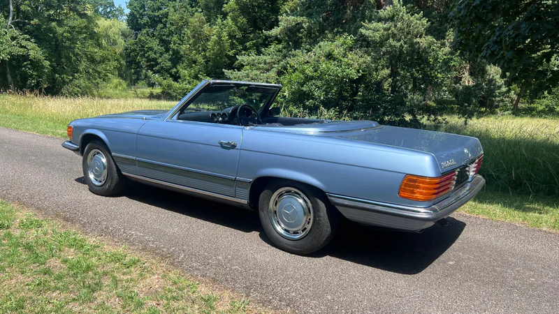 1971 Mercedes-Benz 350SL in London 3