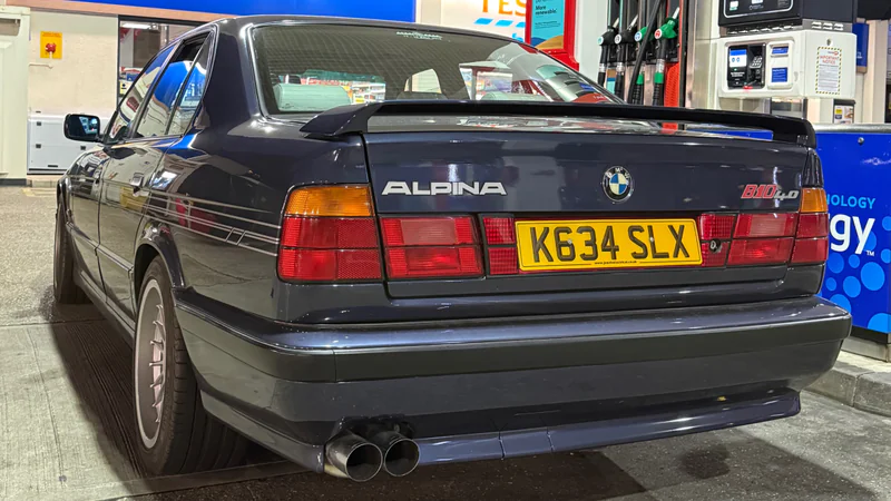 1992 BMW B10 4.0 v8 in Brentford 5