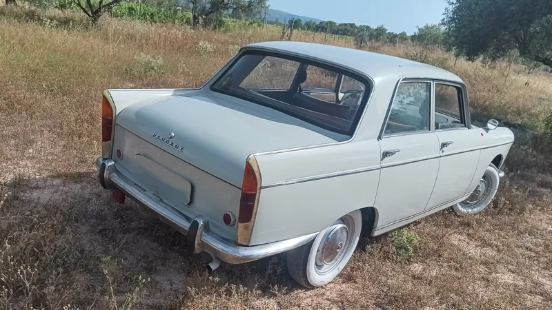 1964 Peugeot 404 Berline in L’Olleria 4