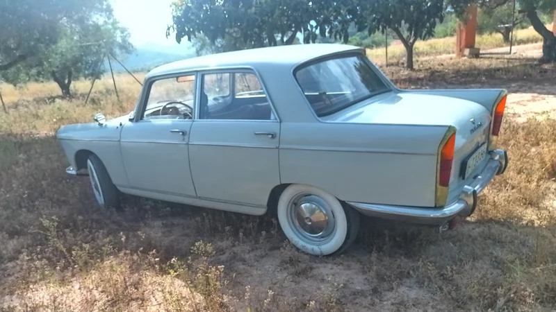 1964 Peugeot 404 Berline in L’Olleria 6