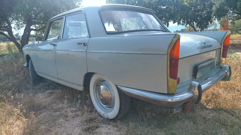 1964 Peugeot 404 Berline in L’Olleria 3