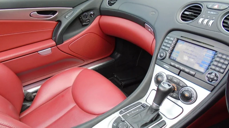 2006 Mercedes-Benz SL 350 in Wigston 10
