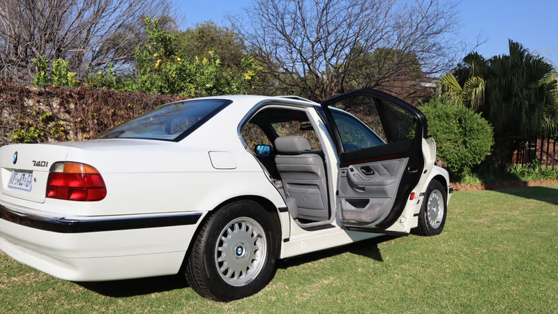 1995 BMW 740i in Pretoria 5