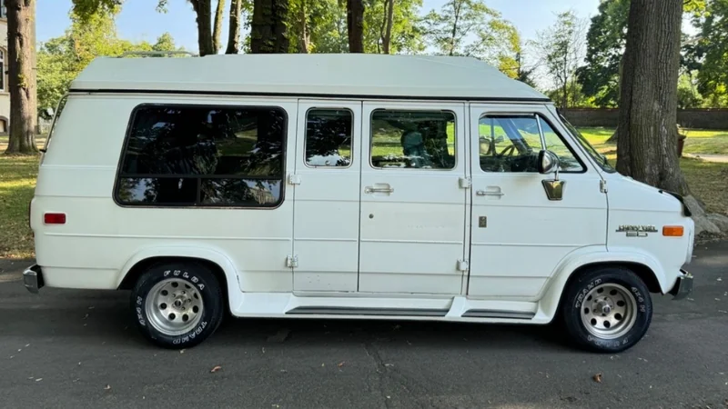 1992 Chevrolet G-Series in Poznań 3