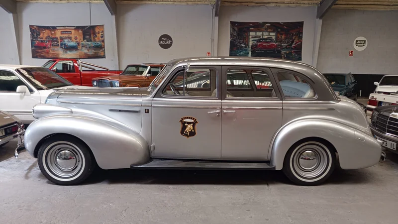 1938 Buick eight super in Lugo 2