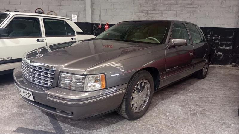 1996 Cadillac deville in Lugo