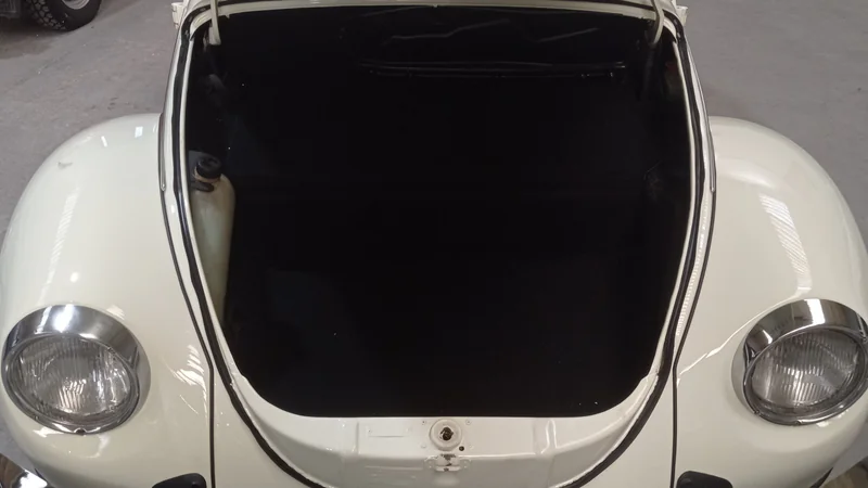 1975 Volkswagen 1303 in Lugo 8