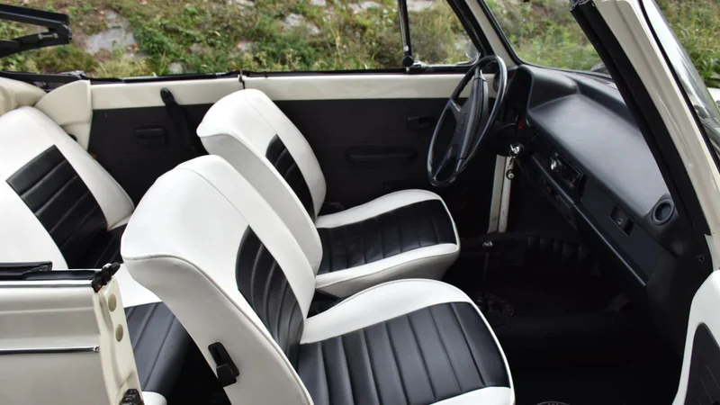 1975 Volkswagen Maggiolino Cabrio in Lecco 3
