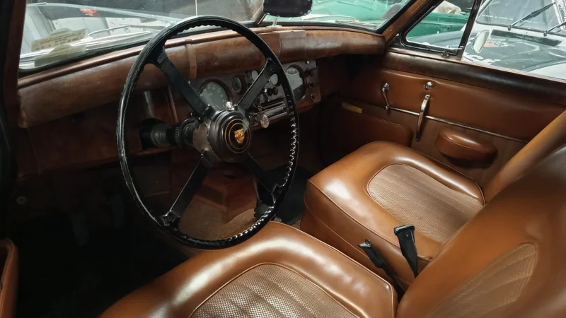 1956 Jaguar MK VI in Lugo 4