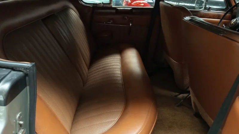 1956 Jaguar MK VI in Lugo 6
