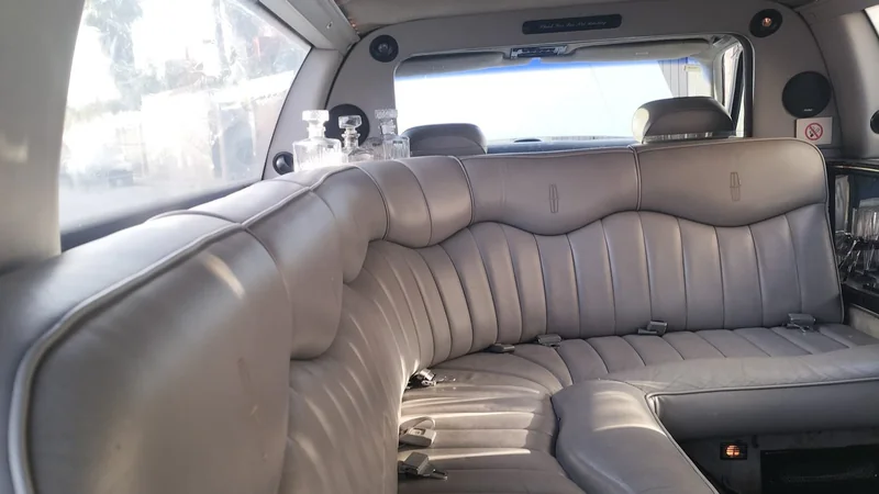 1995 Lincoln twon car in Lugo 7