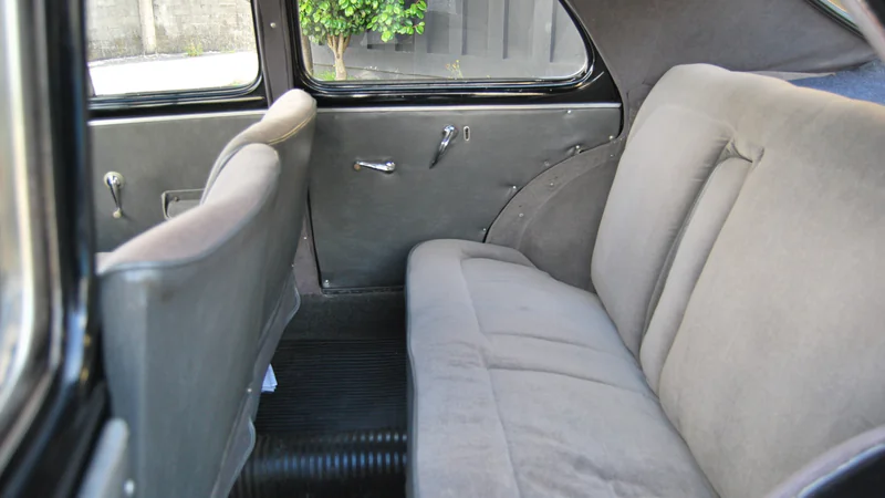 1952 Peugeot 203 in Lugo 11