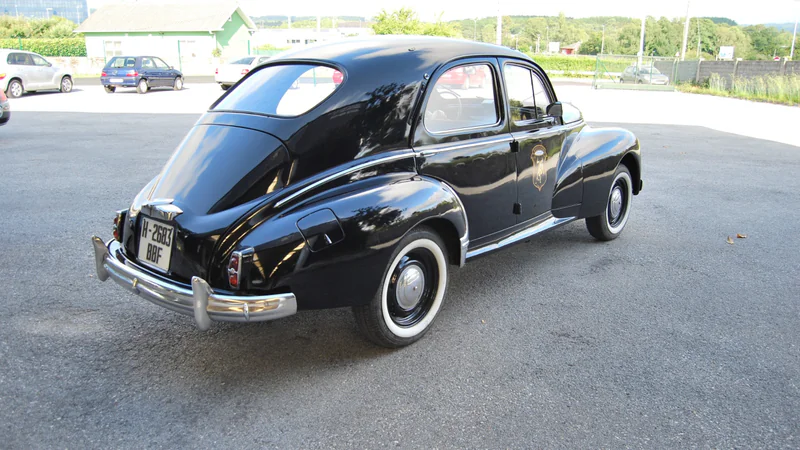1952 Peugeot 203 in Lugo 6