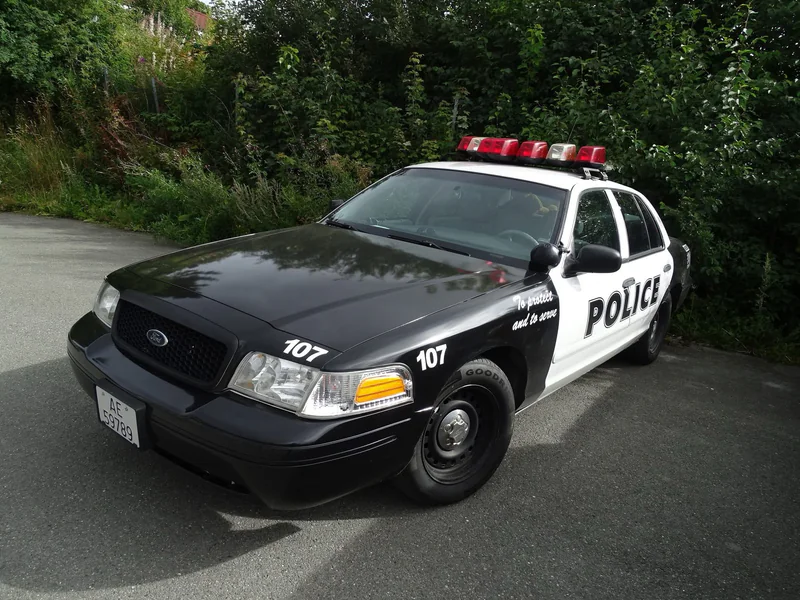 1999 Ford Crown Victoria in Trondheim 3