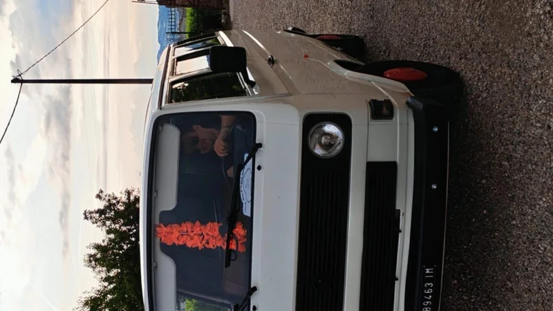 1983 Volkswagen T3 Pulmino 9 Posti in Verona 4