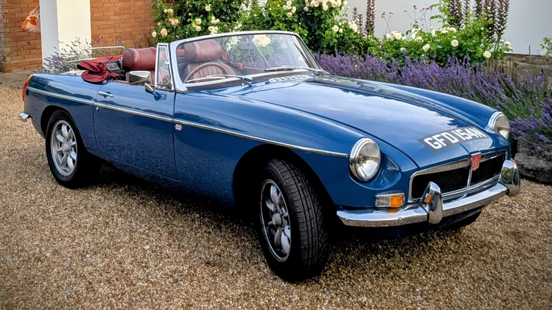 1974 MG Mgb Roadster Cab in London