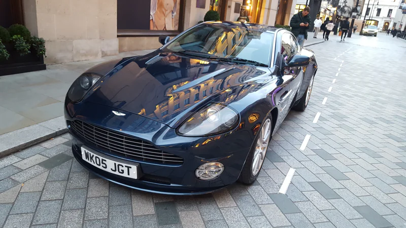 2005 Aston Martin Vanquish S in London 5